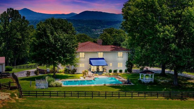 5880 Sugar Loaf Mountain RD, Roanoke, VA 24018