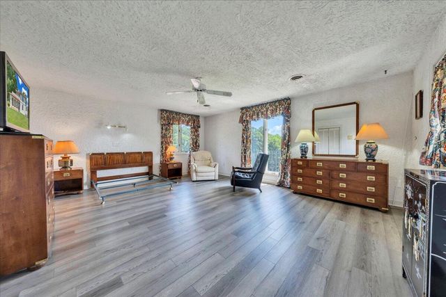 5880 Sugar Loaf Mountain RD, Roanoke, VA 24018