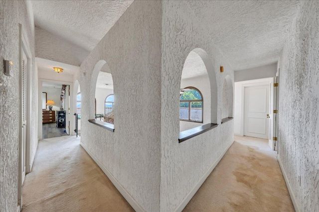 5880 Sugar Loaf Mountain RD, Roanoke, VA 24018