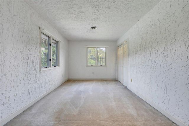 5880 Sugar Loaf Mountain RD, Roanoke, VA 24018