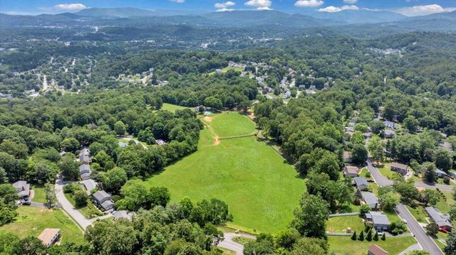5880 Sugar Loaf Mountain RD, Roanoke, VA 24018