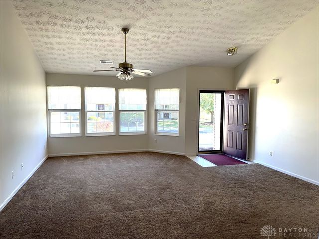 5000 Twin Lakes Circle, Englewood, OH 45315