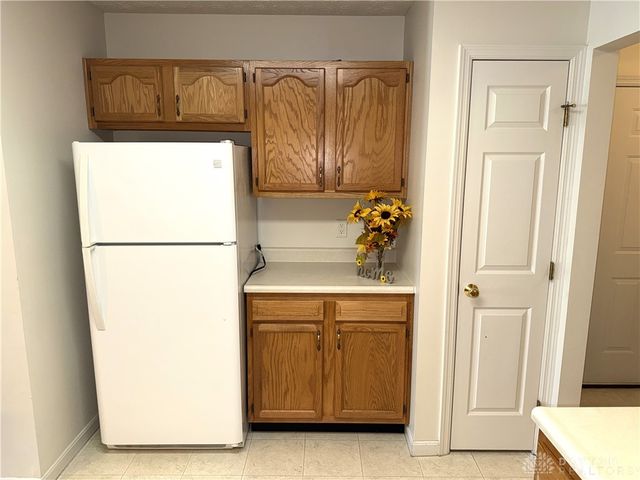 5000 Twin Lakes Circle, Englewood, OH 45315