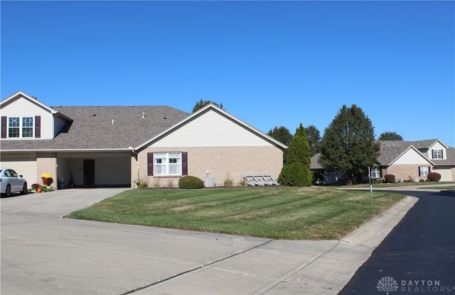 5000 Twin Lakes Circle, Englewood, OH 45315