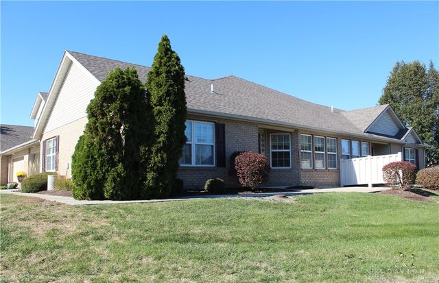 5000 Twin Lakes Circle, Englewood, OH 45315