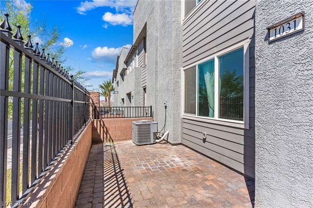 1031 Presley Ridge Street, Henderson, NV 89002