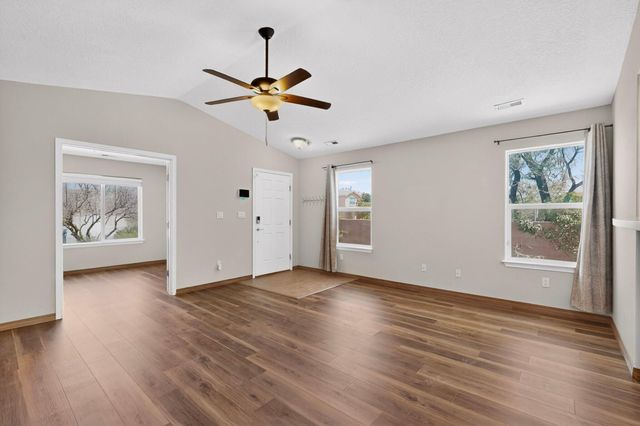 8000 Tuscarora Road NW, Albuquerque, NM 87114