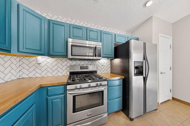 8000 Tuscarora Road NW, Albuquerque, NM 87114