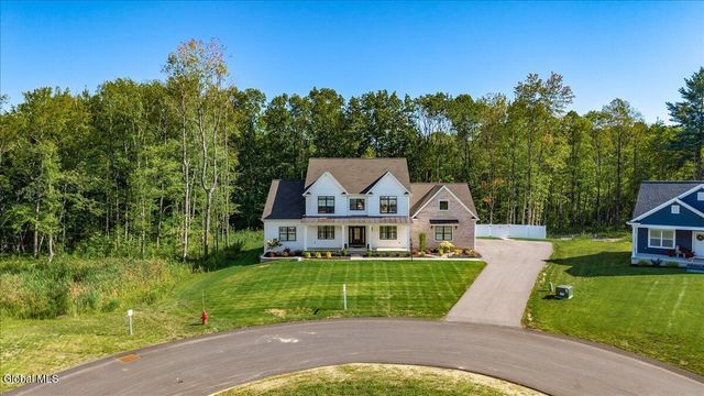 8 Brooke Court, Clifton Park, NY 12065