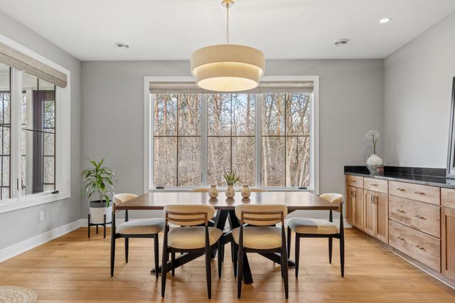 25460 Park Lane, Excelsior, MN 55331