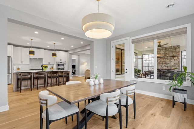 25460 Park Lane, Excelsior, MN 55331