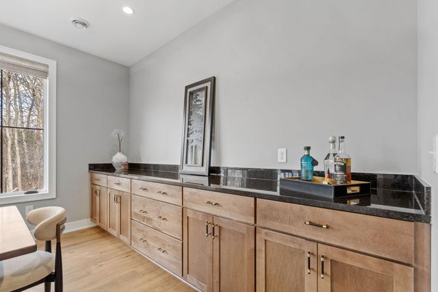 25460 Park Lane, Excelsior, MN 55331