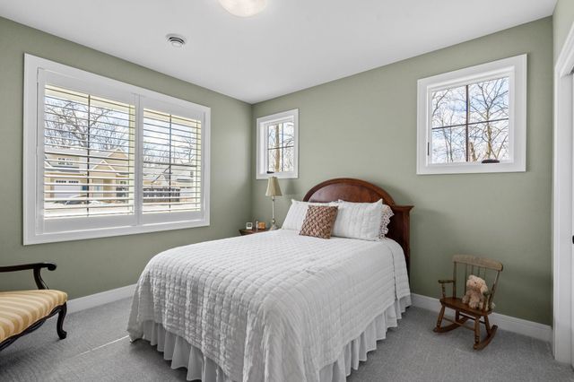 25460 Park Lane, Excelsior, MN 55331