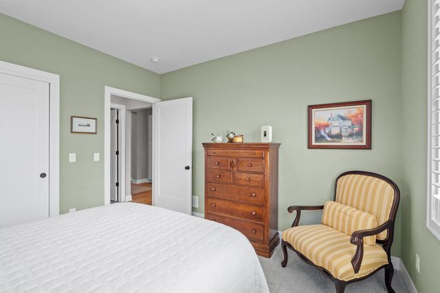 25460 Park Lane, Excelsior, MN 55331