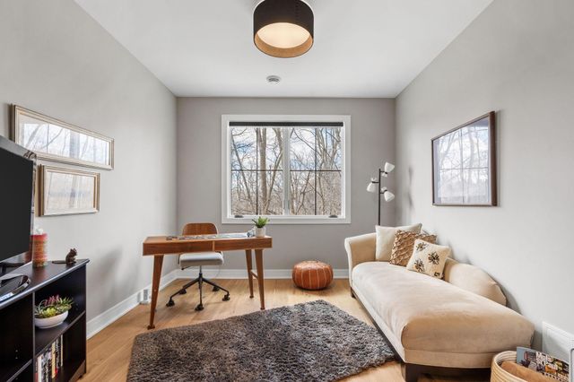 25460 Park Lane, Excelsior, MN 55331