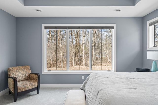 25460 Park Lane, Excelsior, MN 55331