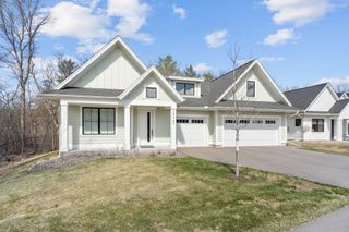 25460 Park Lane, Excelsior, MN 55331