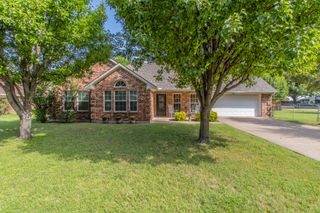 107 Big Bend Boulevard, Waxahachie, TX 75165