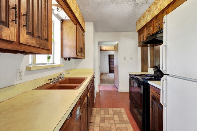 131 Americana Road, Palmer, TX 75152