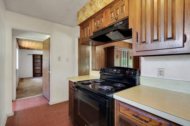 131 Americana Road, Palmer, TX 75152