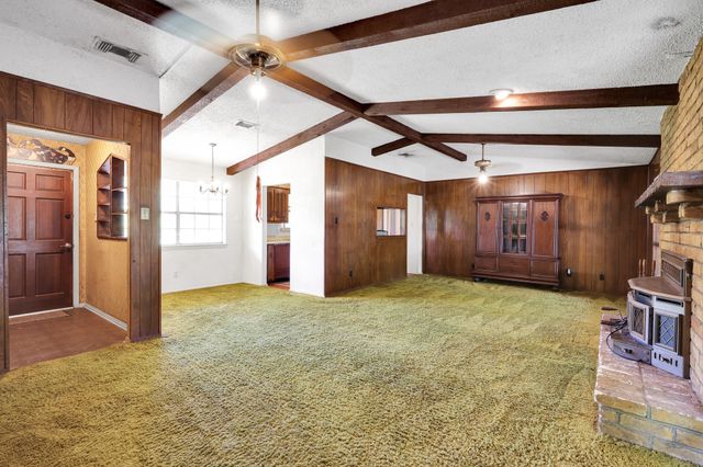 131 Americana Road, Palmer, TX 75152