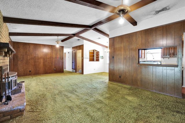 131 Americana Road, Palmer, TX 75152
