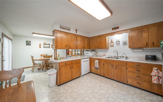 15216 Columbia Road, Dixon, MO 65459