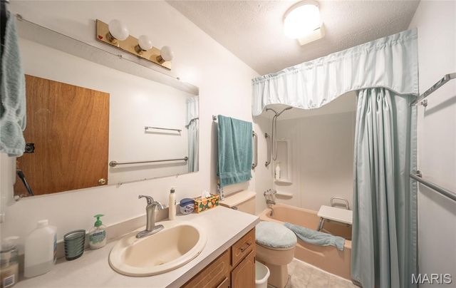 15216 Columbia Road, Dixon, MO 65459