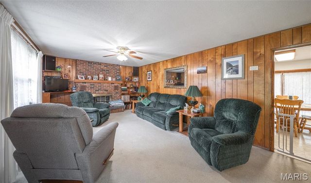 15216 Columbia Road, Dixon, MO 65459