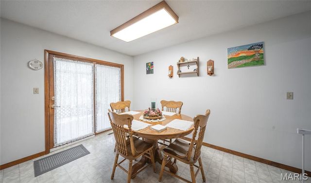 15216 Columbia Road, Dixon, MO 65459