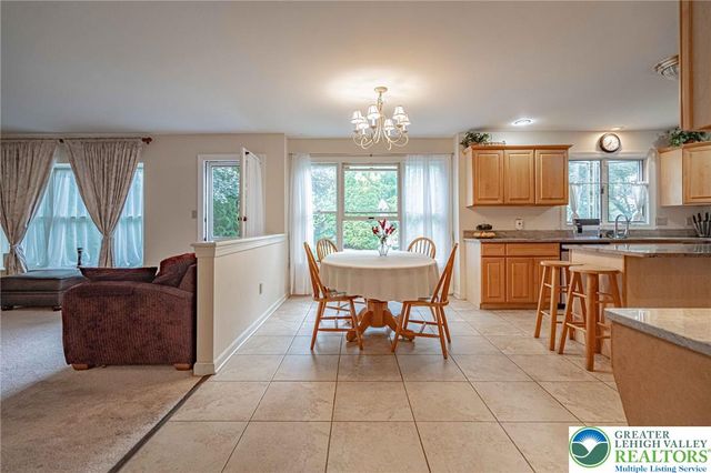 4426 Susan Drive, Bethlehem City, PA 18017