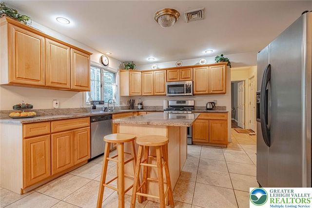 4426 Susan Drive, Bethlehem City, PA 18017