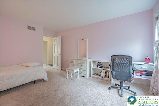 4426 Susan Drive, Bethlehem City, PA 18017