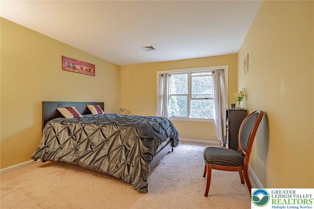 4426 Susan Drive, Bethlehem City, PA 18017