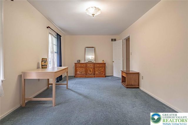 4426 Susan Drive, Bethlehem City, PA 18017