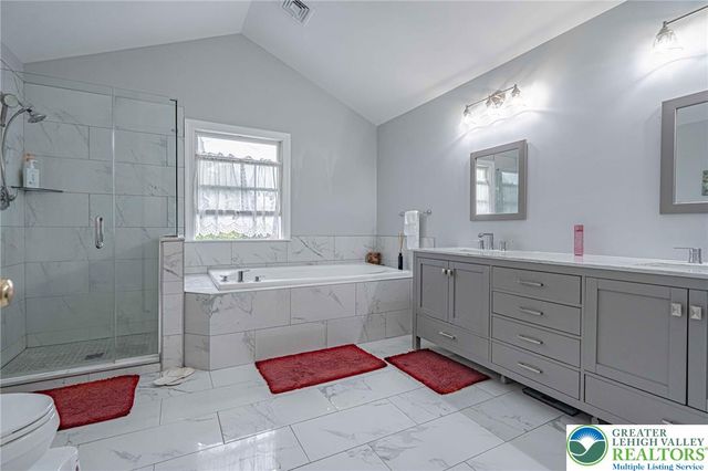 4426 Susan Drive, Bethlehem City, PA 18017