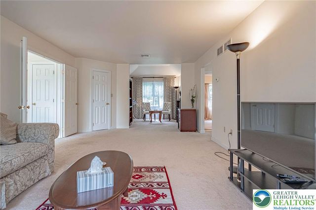 4426 Susan Drive, Bethlehem City, PA 18017