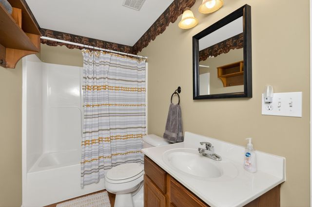 140 Saddlebrook Lane, Dry Ridge, KY 41035