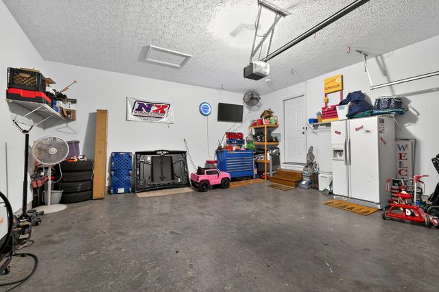 140 Saddlebrook Lane, Dry Ridge, KY 41035