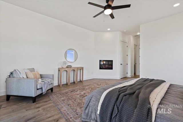 8049 Golden Hills Road, Nampa, ID 83686