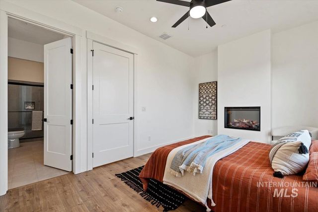 8049 Golden Hills Road, Nampa, ID 83686