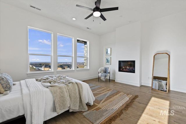 8049 Golden Hills Road, Nampa, ID 83686