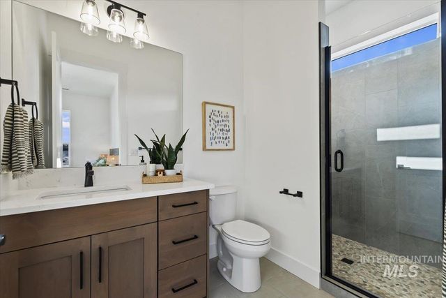 8049 Golden Hills Road, Nampa, ID 83686