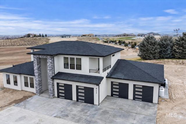 8049 Golden Hills Road, Nampa, ID 83686