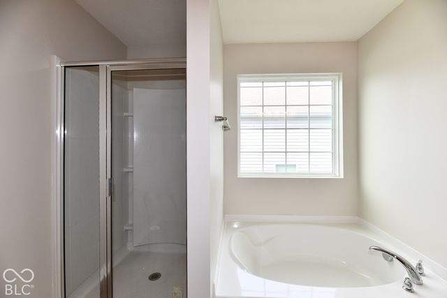 6116 Pebblebrooke, Whitestown, IN 46075