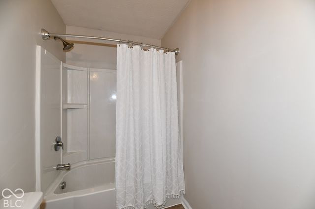 6116 Pebblebrooke, Whitestown, IN 46075