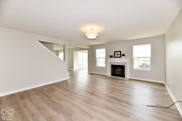 6116 Pebblebrooke, Whitestown, IN 46075