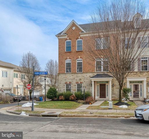 24944 EARLSFORD DR, Chantilly, VA 20152