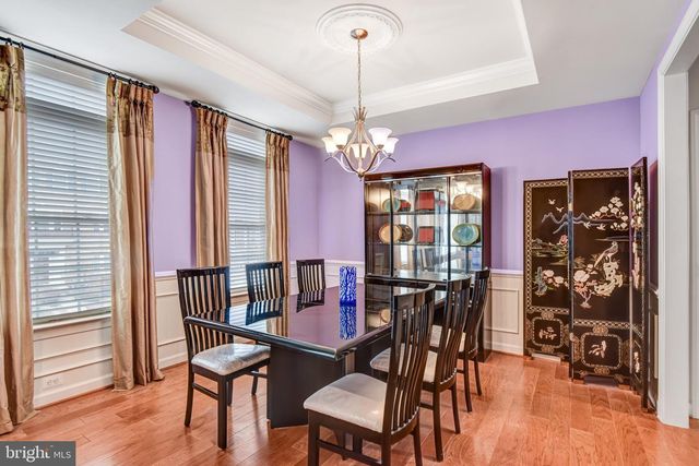 24944 EARLSFORD DR, Chantilly, VA 20152