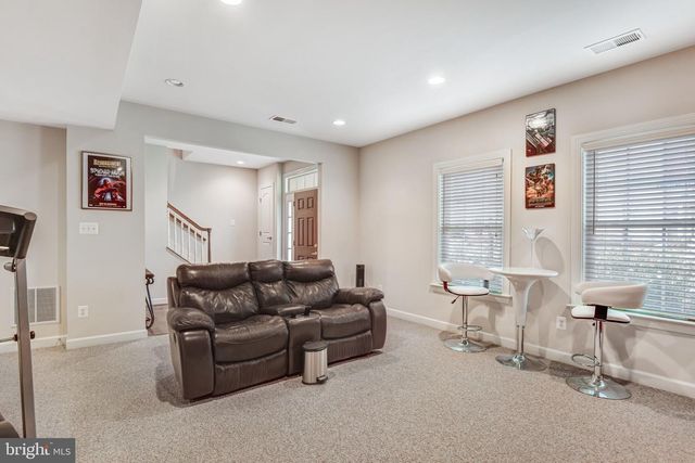 24944 EARLSFORD DR, Chantilly, VA 20152